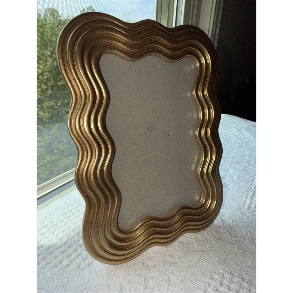 Tahari Home Gold Tone Wave Photo Frame for 4x6 Photo Vintage Contemporary